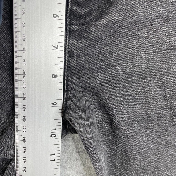 Free People Jeans Size 26 Cropped Black Washed Faded Fray Raw Hem - Picture 4 of 8